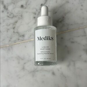 Liquid Peptides Serum - Medik8